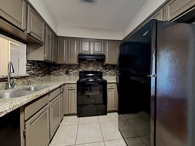Building Photo - 24111 Spring Towne Dr