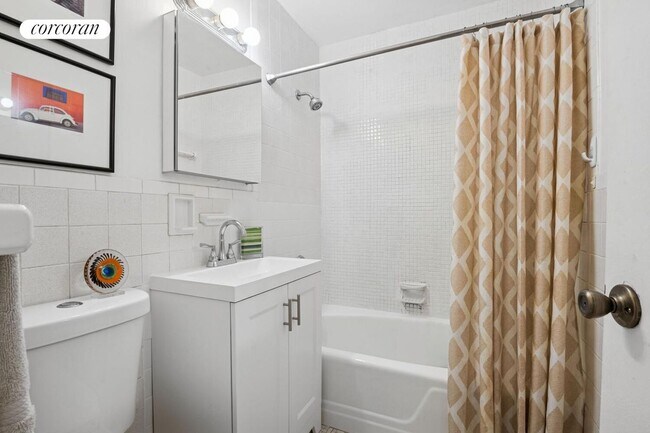 Foto del edificio - 225 E 57th St