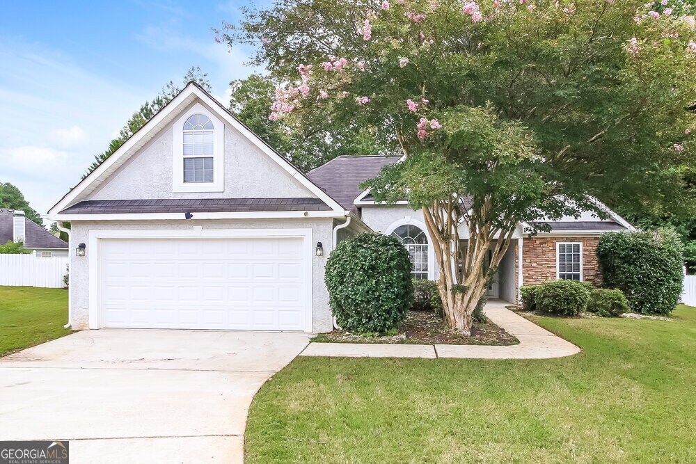 Primary Photo - 1303 Vine Cir
