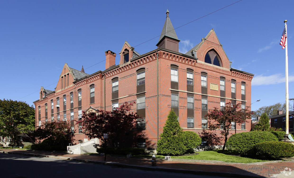 Primary Photo - Butler Payson Apartments