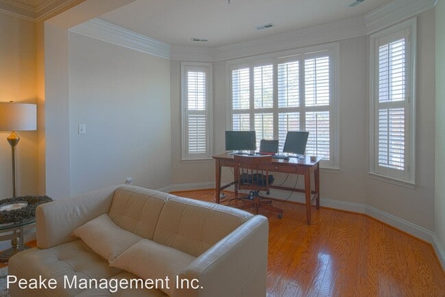 Building Photo - 2 br, 2 bath House - 828 Slaters Lane #208