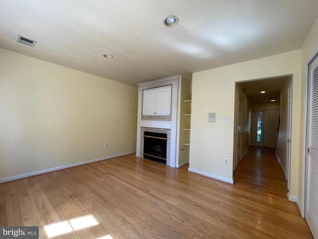 Building Photo - 12914 Titania Way