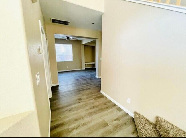 Foto del edificio - 3200 Fairlands Ct