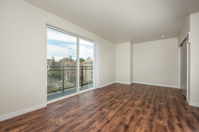 Interior Photo - Stream 403 – Stylish Living in Capitol Hill, Seattle