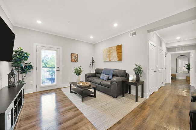 Pointe Grand Living Room - Pointe Grand Yulee