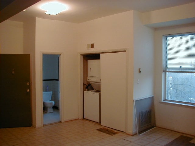 Bathroom, W/D - 1332 10th St NW