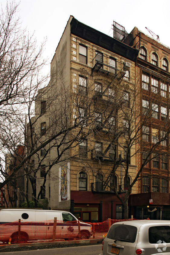 Primary Photo - 57 E 4th St