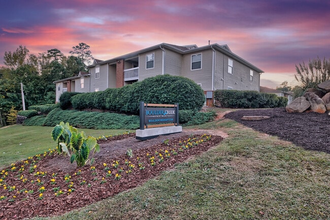 Building Photo - Boulder Creek