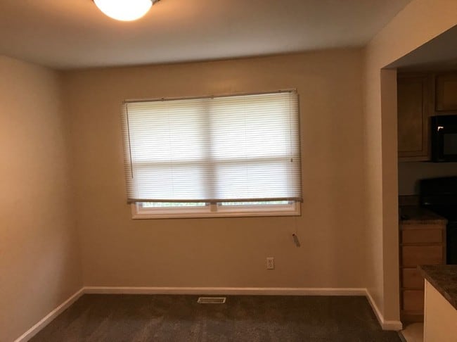 Building Photo - 11446 Islandale Dr