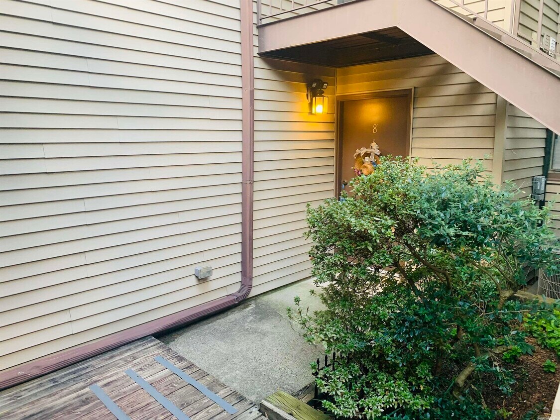 Foto principal - 12100 Rainwood Rd