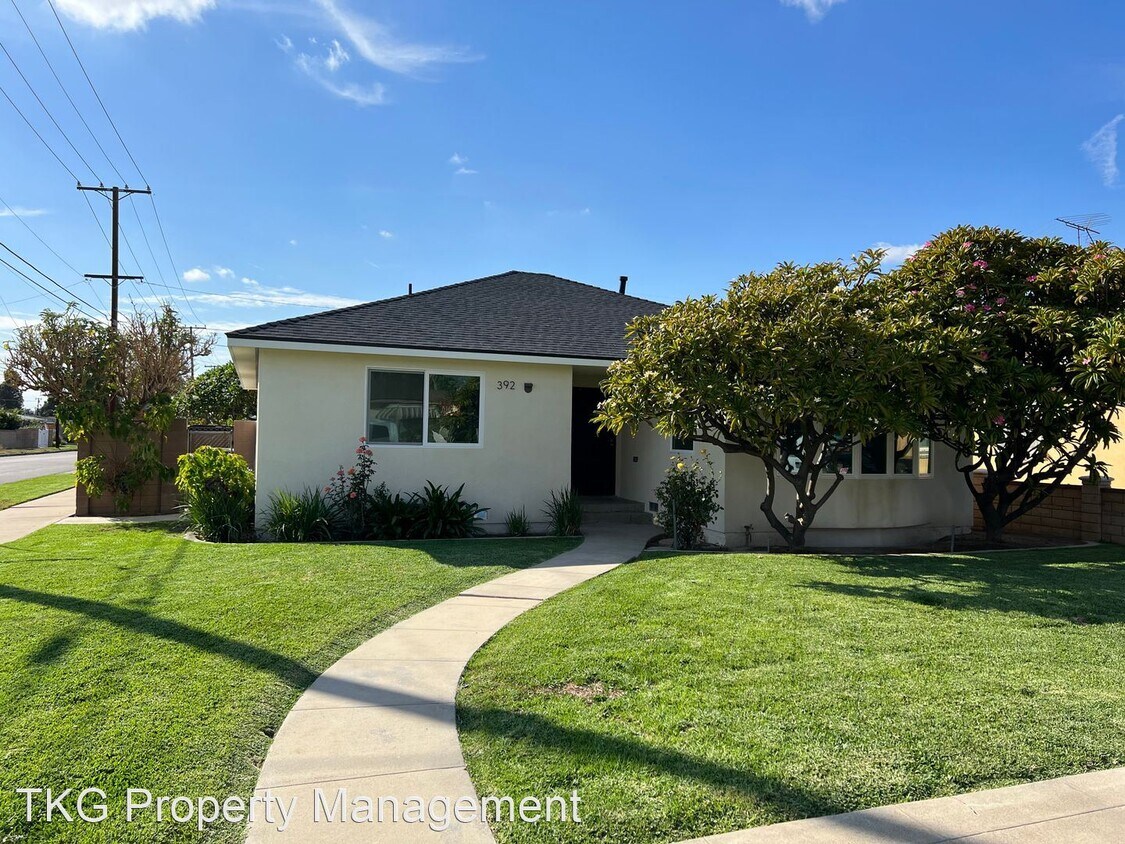 Primary Photo - 6 br, 4 bath House - 392 N Citrus Street