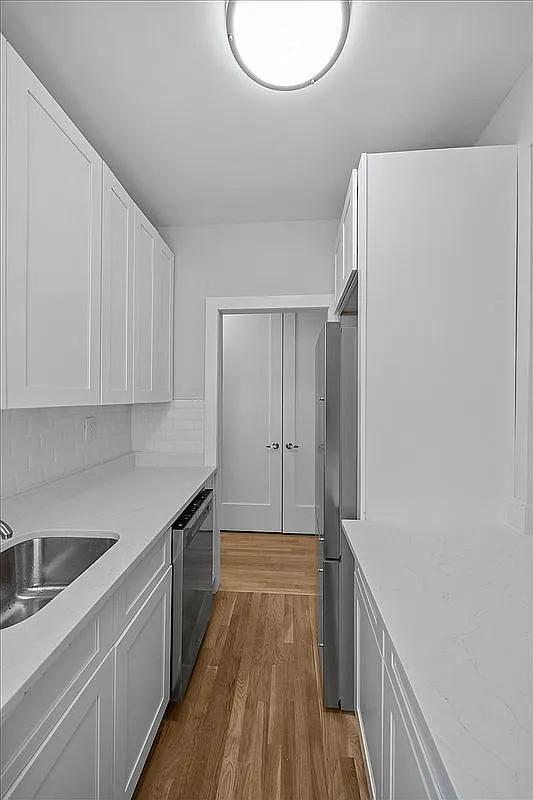 Building Photo - 3810 Greystone Ave