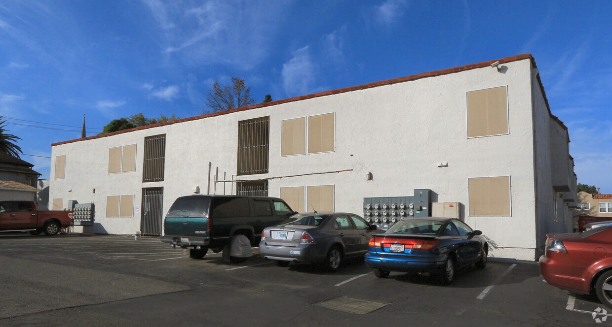 Sandpiper Apartments Marysville, CA