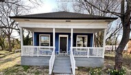 Primary Photo - 506 Clegg St