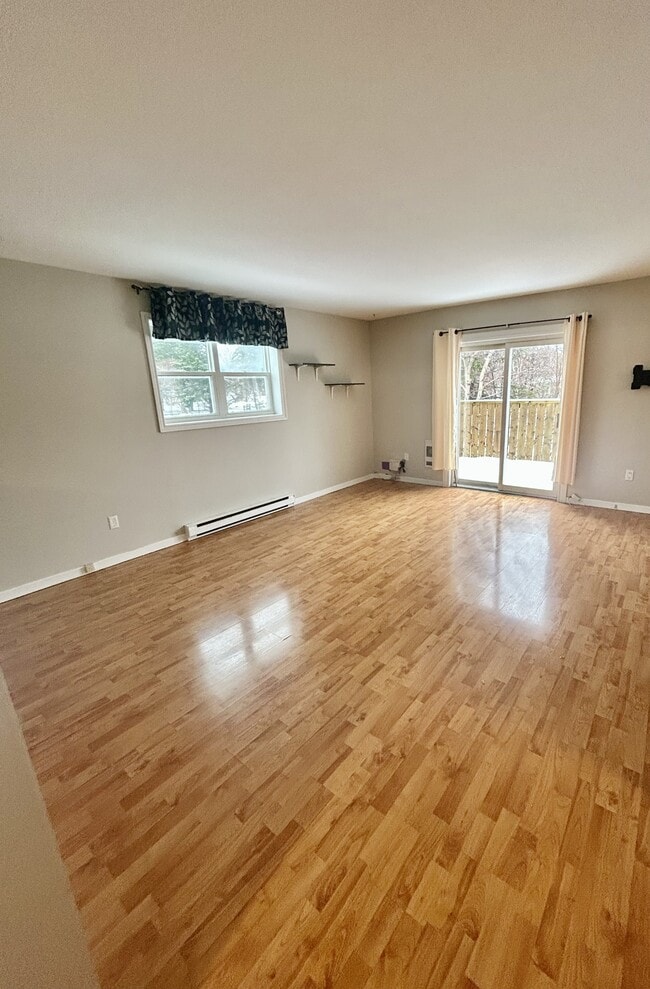 Building Photo - 42 Waterford Heights N