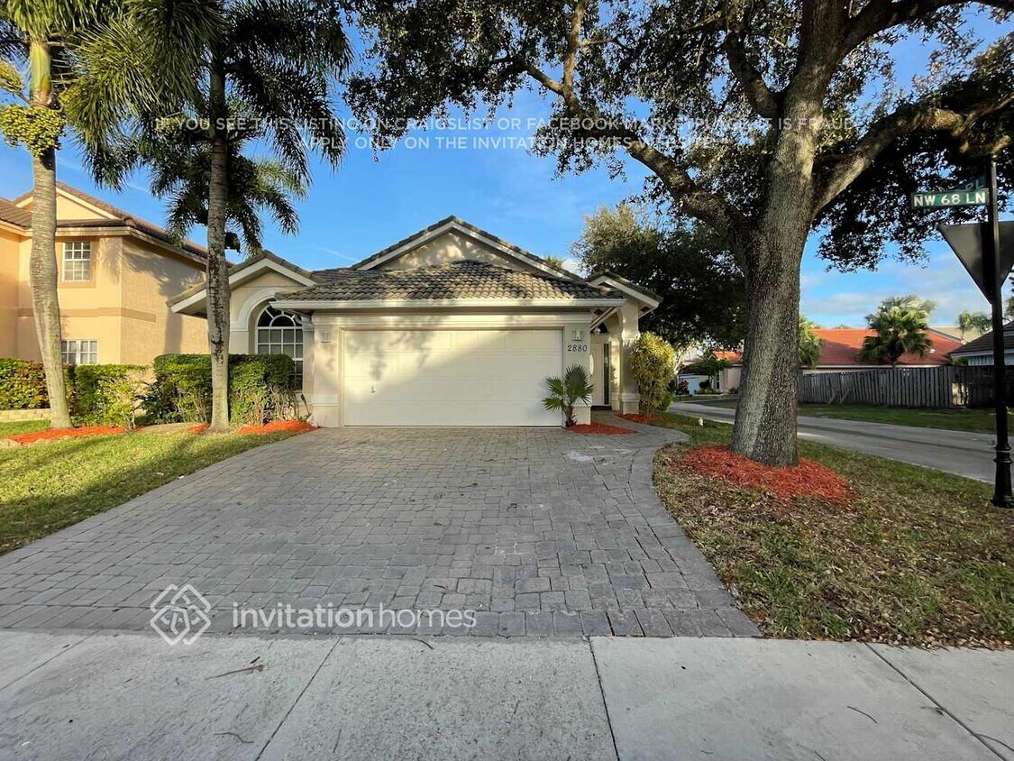 Foto principal - 2880 NW 68th Ln