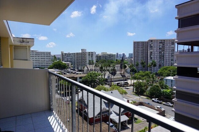 Foto del edificio - 1716 Keeaumoku St