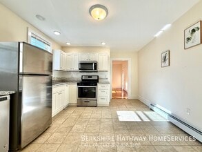 Building Photo - 12 Garrison Ave