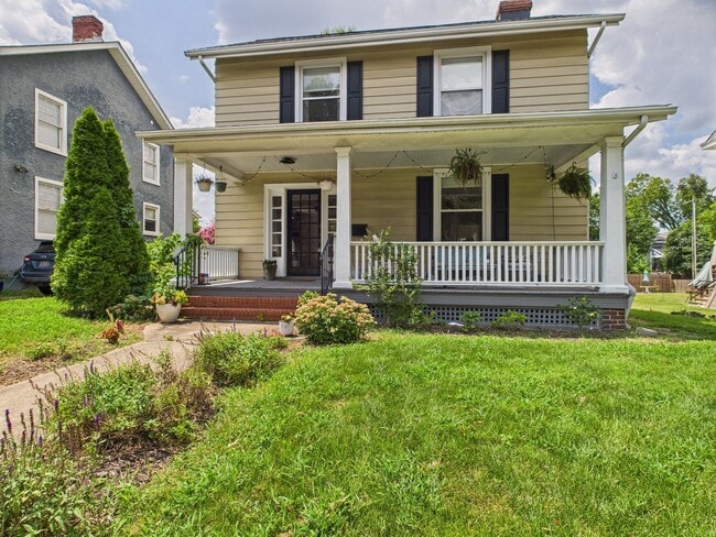 Building Photo - 2714 Griffin Ave