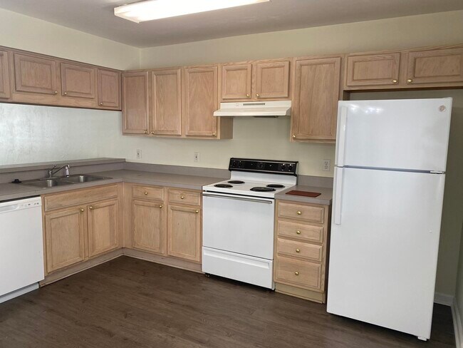 Foto del edificio - 3044 Camelliawood Cir E