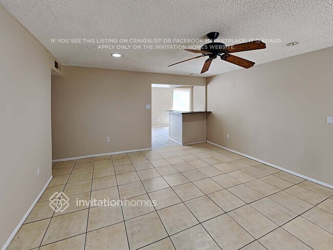 Building Photo - 4359 N 71st Dr