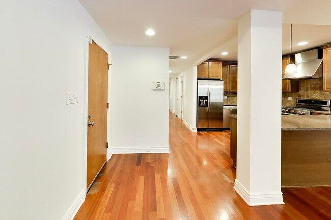 Foto del edificio - 3505 N Janssen Ave