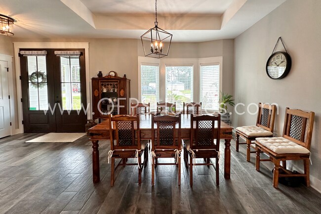 Foto del edificio - AVAILABLE! Modern 4BR Home - Beach & Base Proximity