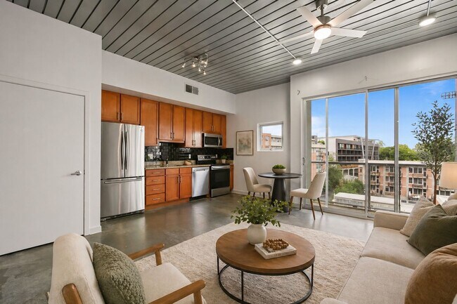 Foto del edificio - 620 Glen Iris Dr NE