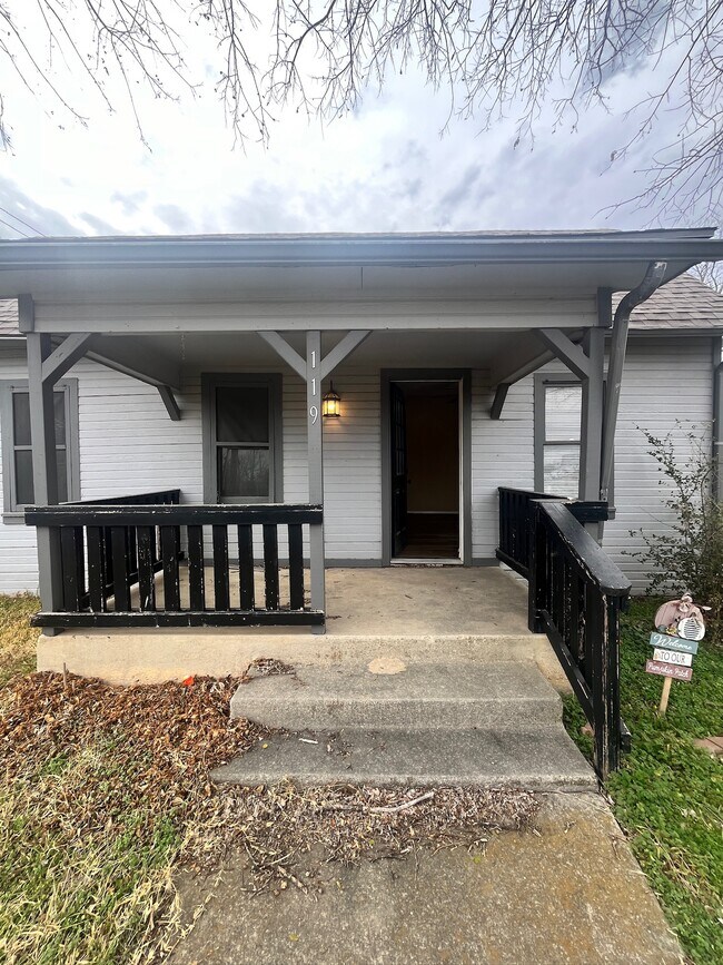 Foto del edificio - 119 S 5th St