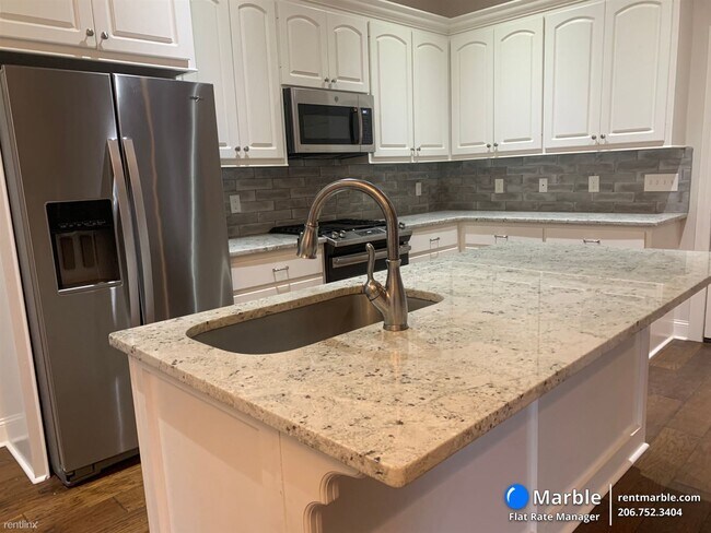 Building Photo - 3 br, 2 bath House - 110 Woodscape Dr