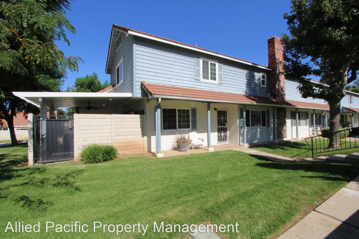 Primary Photo - 3 br, 2.5 bath House - 40 Dearborn Circle