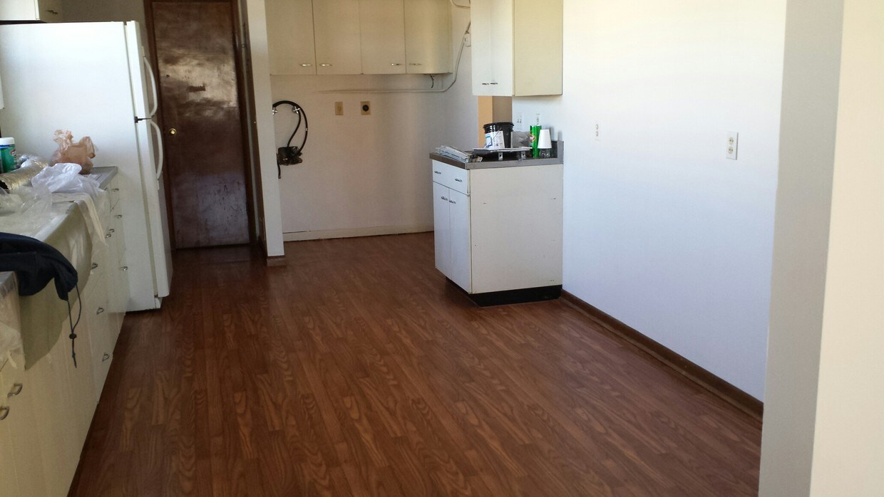 Foto principal - 8320 Blondo St