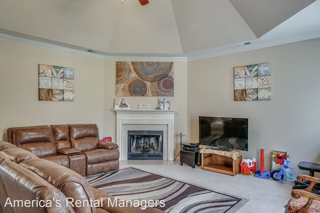 Building Photo - 3 br, 2 bath House - 1259 Easterwood Blvd