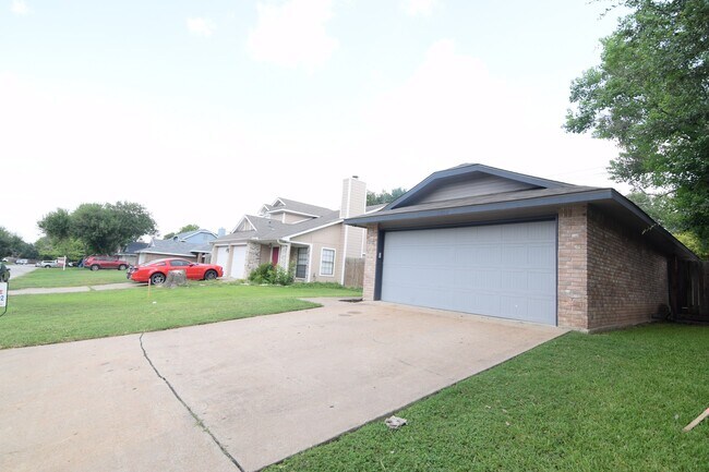 Foto del edificio - 2722 San Jacinto Rd