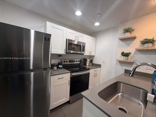 Foto del edificio - 541 NW 33rd St