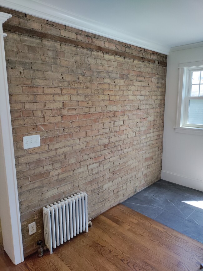 cocina - 403 W 1st St