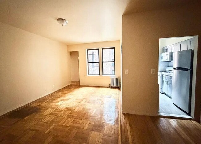 Foto del edificio - 215 E 95th St