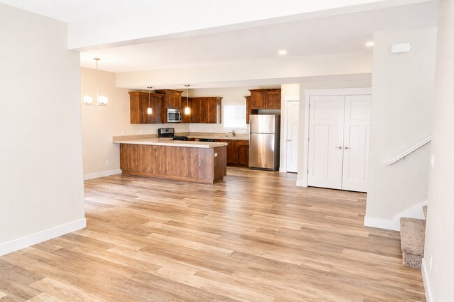 Foto del edificio - Lovely Townhouse For Rent