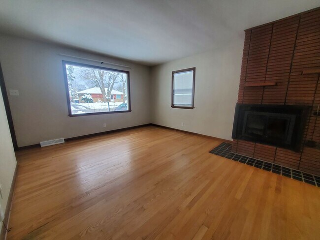 Foto del edificio - 3 Bedroom Single Family Ranch Home