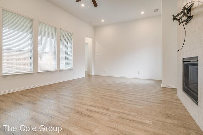 Foto del edificio - 2 br, 2.5 bath House - 1935 Spotted Fawn Dr