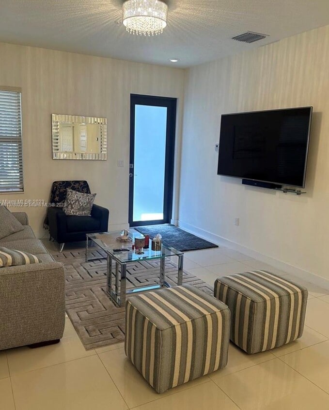 7855 NW 104th Ave Unit 5, Doral, FL 33178 Condo for Rent in Doral, FL