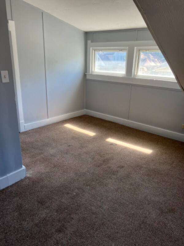 3533 River Park Dr, Louisville, KY 40211 House Rental in Louisville