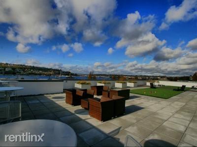 Building Photo - 1524 Eastlake Ave E