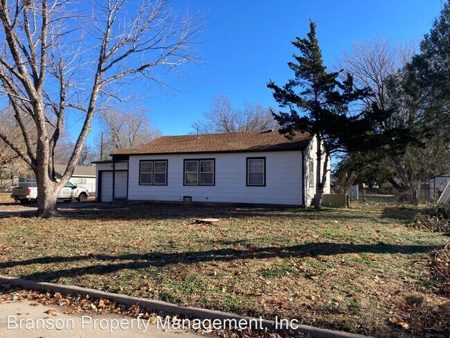 Building Photo - 3 br, 1 bath House - 762 N Bebe