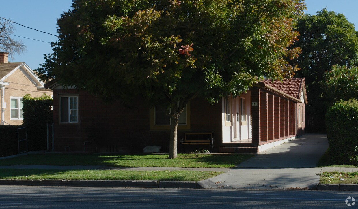 Building Photo - 518 N 3rd St