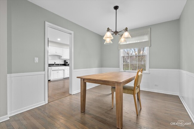 Building Photo - 1104 N Brainard St