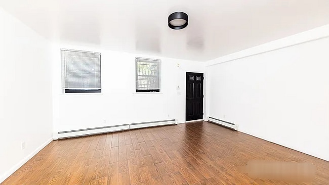 Photo - 1319 Gates Ave Apartment