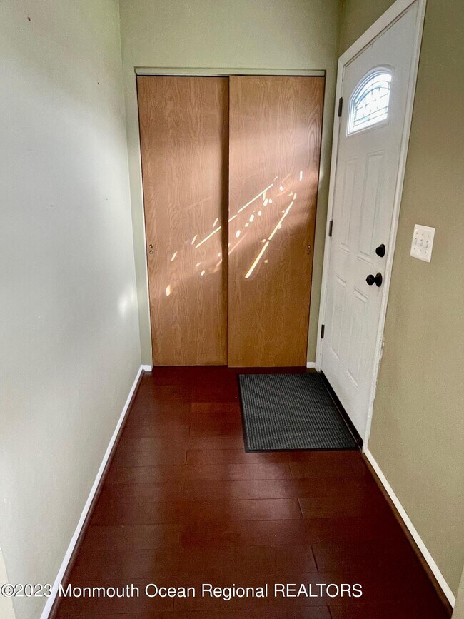 Foto del edificio - 3284 Mystic Port Pl