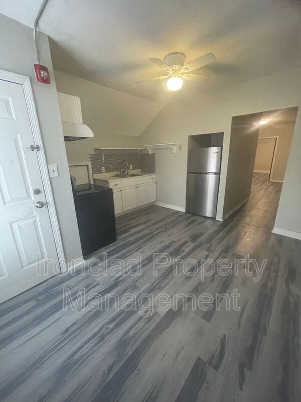 Foto del edificio - 206 Crown St