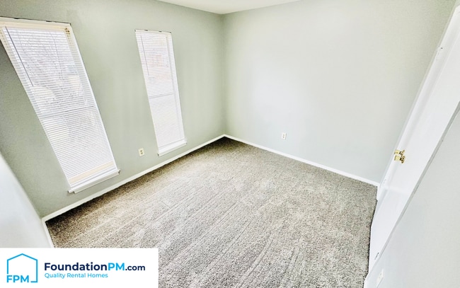 Foto del edificio - 4422 Howardcrest Dr